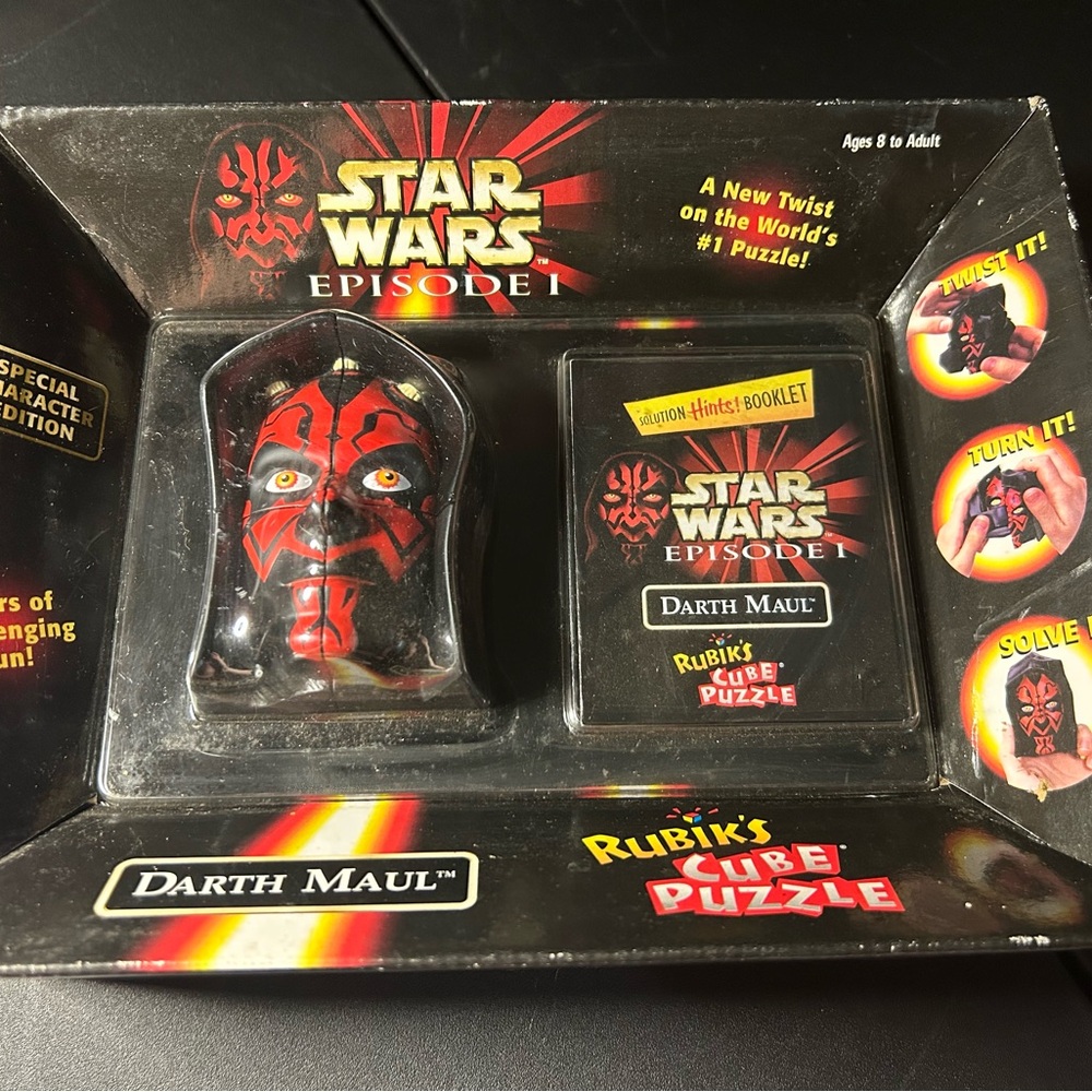 Star Wars Darth Maul Rubik's Cube Puzzle - Black and Red